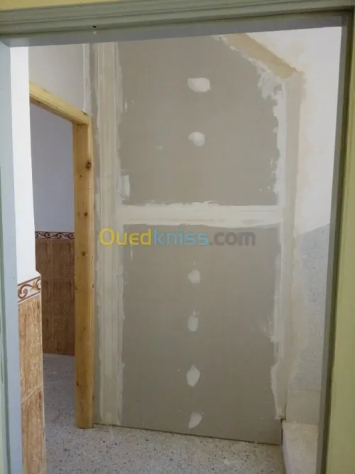 Revetement interieur en plaques de plâ