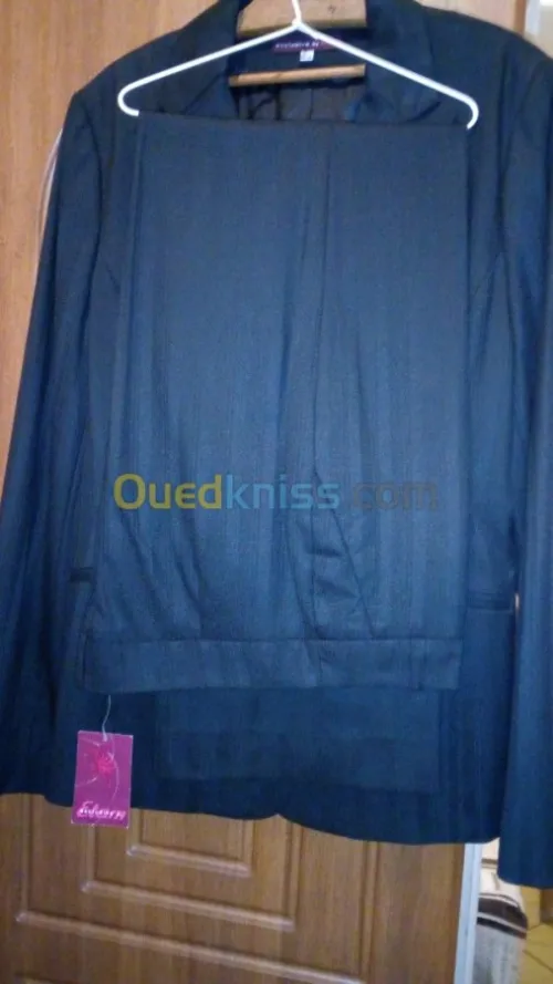 tailleur classique pour femme