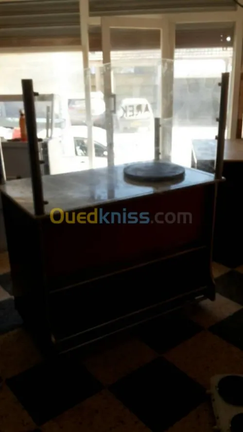 Pizzeria