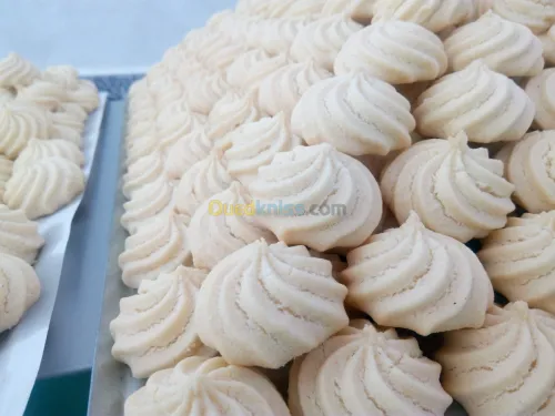 Fabrication gateaux sec gheribia