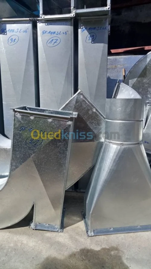 fabrication  de la gaine clim central 