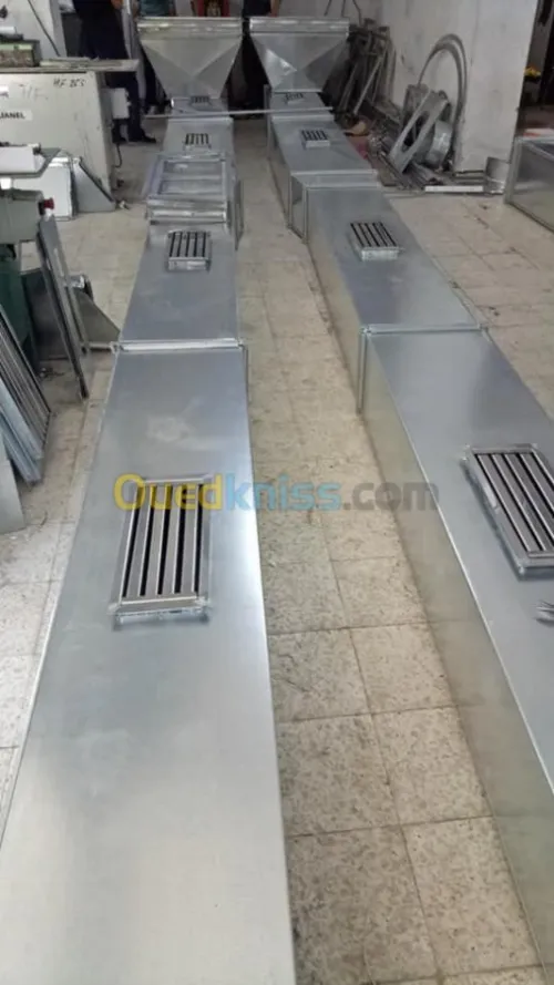 fabrication  de la gaine clim central 