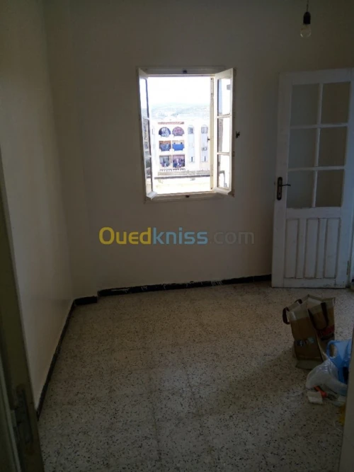 Vente Appartement F3 Relizane Oued rhiou