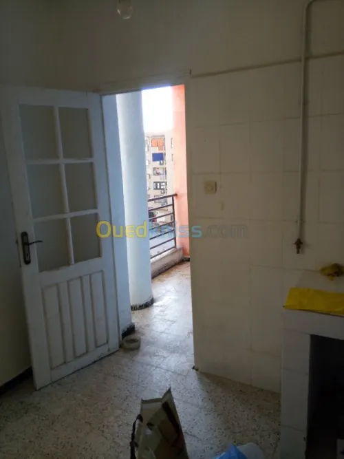 Vente Appartement F3 Relizane Oued rhiou