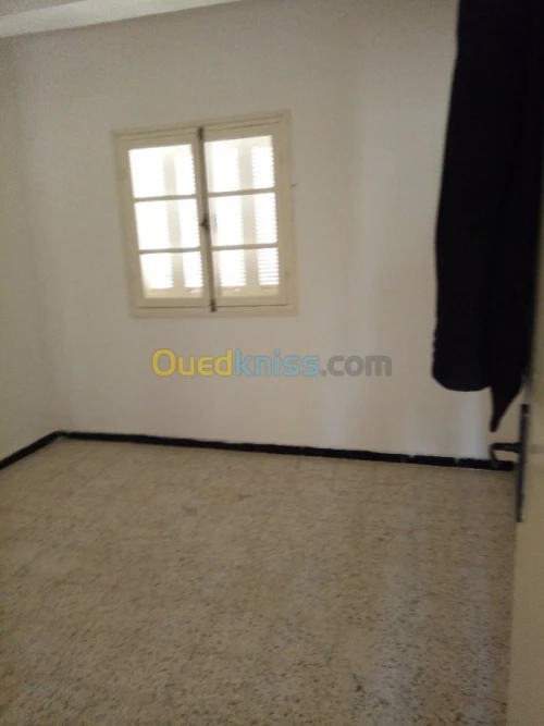 Vente Appartement F3 Relizane Oued rhiou