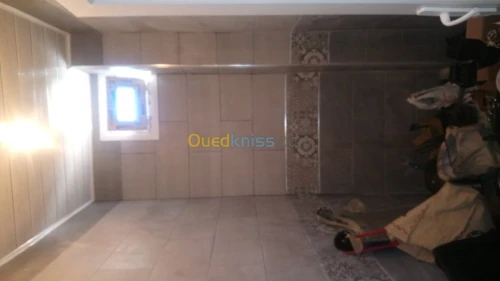 Dalle de sole et faïence 