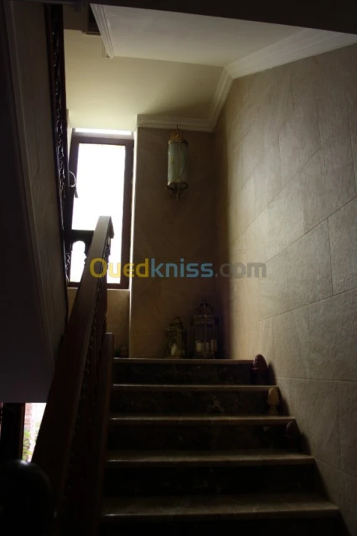 CONSTRUCTION  AMENAGEMENT