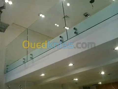 TRAVAUX EN INOX & VERRE 