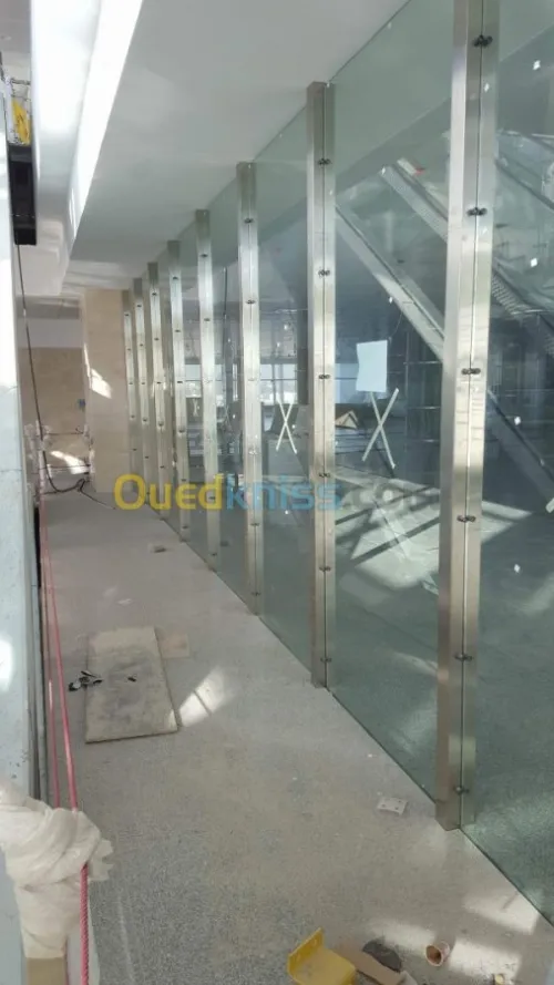 TRAVAUX EN INOX & VERRE 