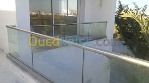 TRAVAUX EN INOX & VERRE 
