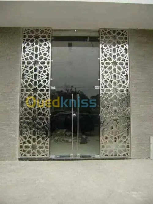 TRAVAUX EN INOX & VERRE 