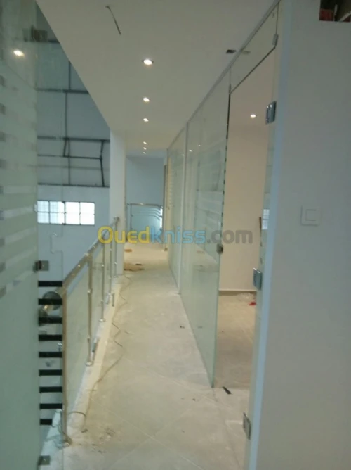 TRAVAUX EN INOX & VERRE 