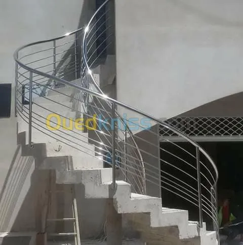 TRAVAUX EN INOX & VERRE 