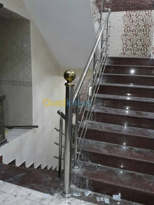 TRAVAUX EN INOX & VERRE 