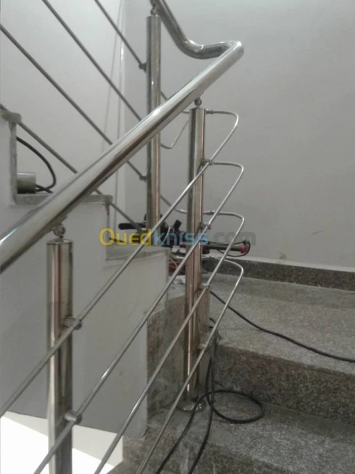 TRAVAUX EN INOX & VERRE 