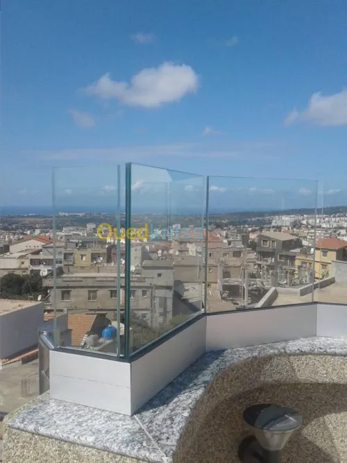 TRAVAUX EN INOX & VERRE 