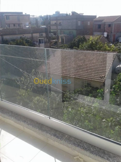 TRAVAUX EN INOX & VERRE 