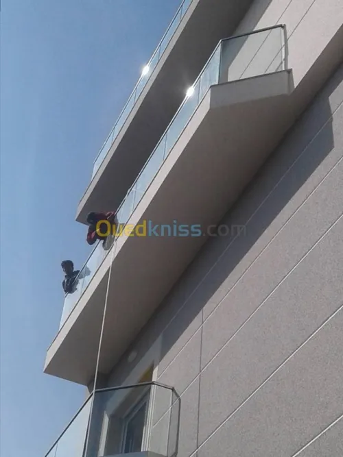 TRAVAUX EN INOX & VERRE 