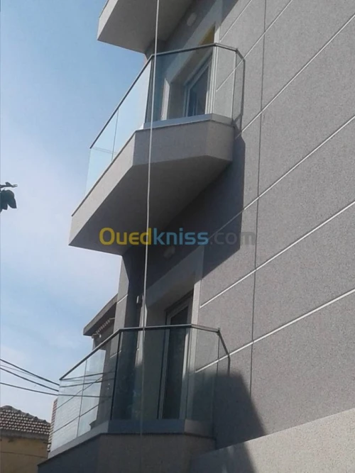 TRAVAUX EN INOX & VERRE 