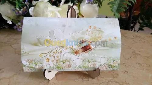 Vent des cartes d'invitations 