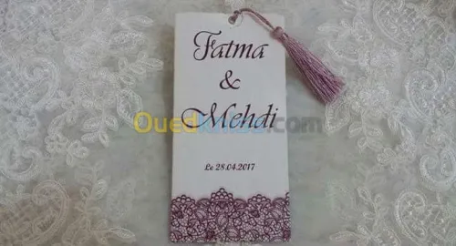Vent des cartes d'invitations 