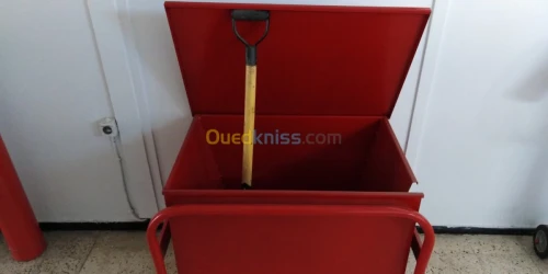 BAG A SABLE ET ARMOIRE POUR EXTINCTEUR