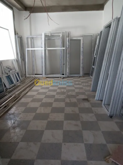 Aluminium verre résine formica