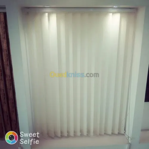 Fabrication de stores, portes et fenêt