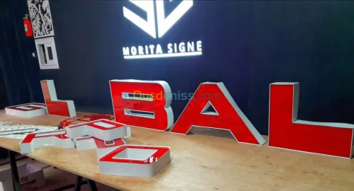 Fabrication des enseignes et plaques 