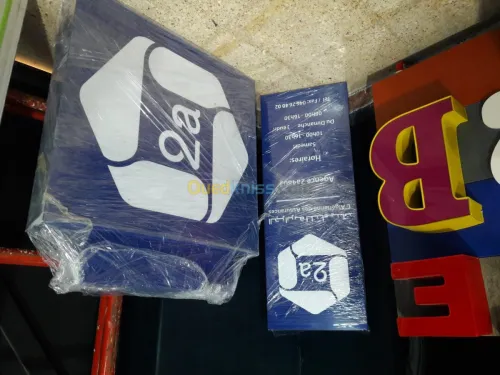 Fabrication des enseignes et plaques 