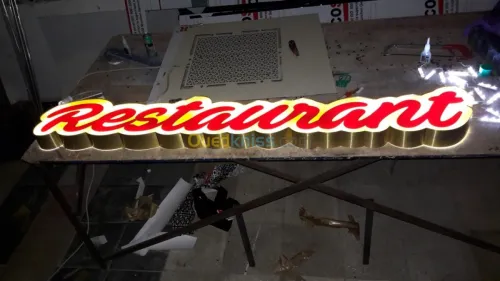 Fabrication des enseignes et plaques 