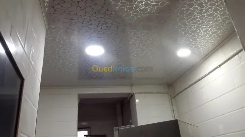 Décoration et secondes seconde œuvres