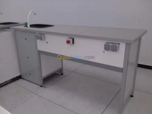 Table de laboratoire 