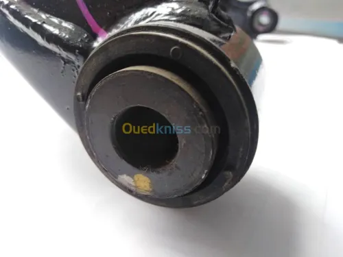 TRIANGLE DE SUSPENSION INF ISUZU D-MAX