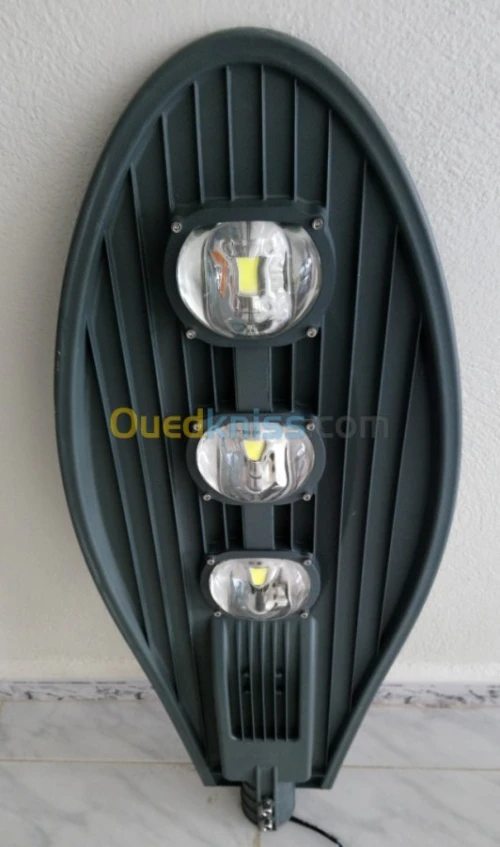 Luminaires LED, LED Solaire Intégré 