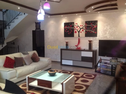 ديكورات داخلية و خارجية