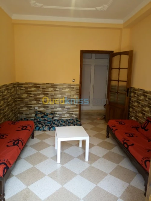 Location vacances Niveau De Villa F2 Alger Bordj el bahri