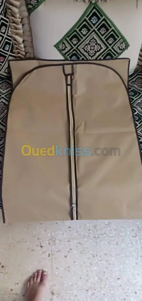 housse de vêtements