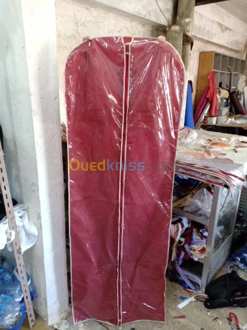 housse de vêtements