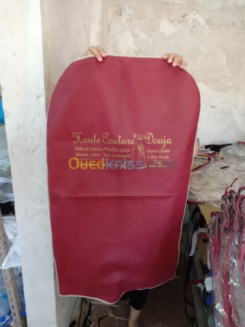 housse de vêtements