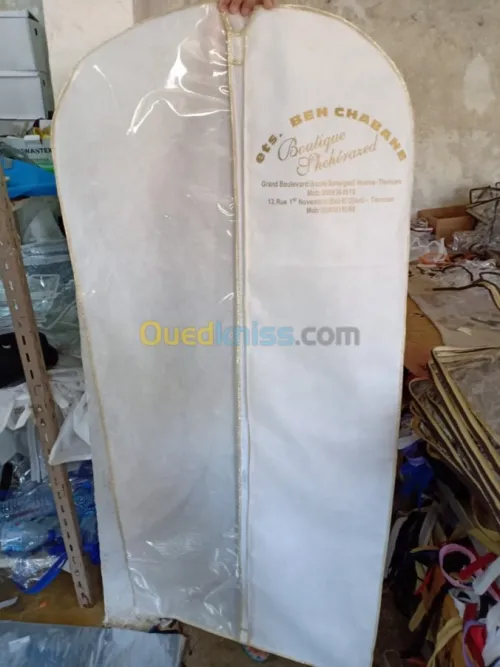 housse de vêtements