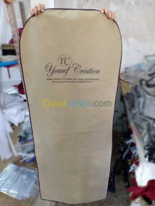 housse de vêtements
