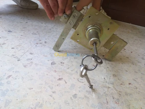 Ouverture porte fermée véhicule 24/24