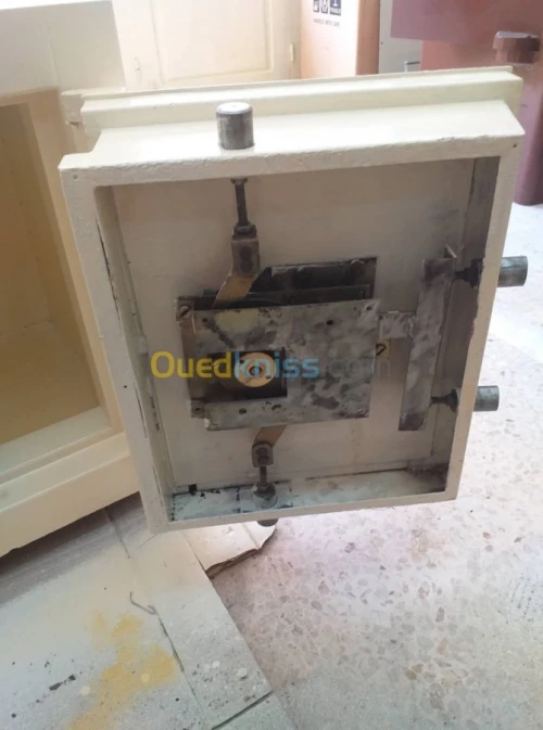 Ouverture porte fermée véhicule 24/24