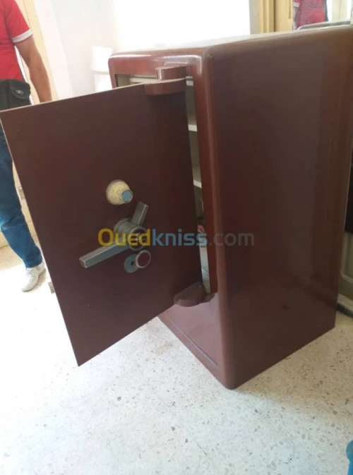Ouverture porte fermée véhicule 24/24