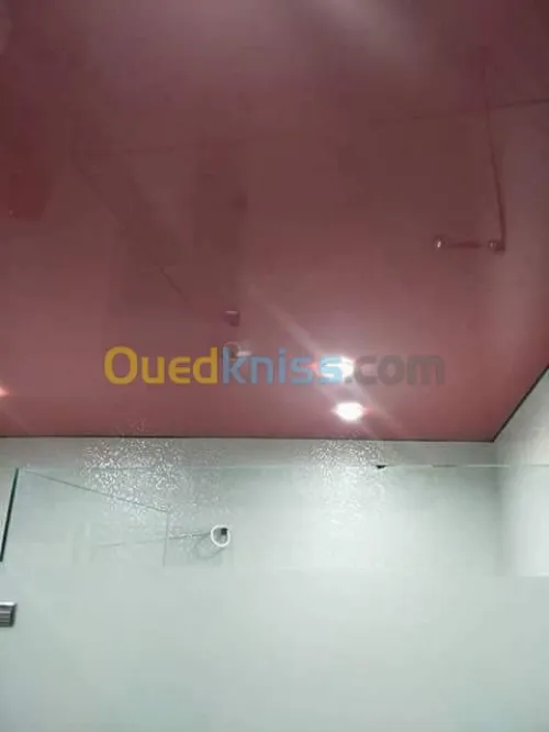 Plafond tendu en PVC 