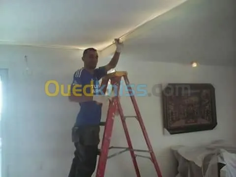Plafond tendu en PVC 