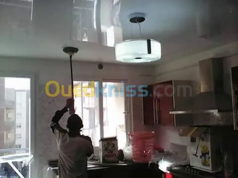 Plafond tendu en PVC 