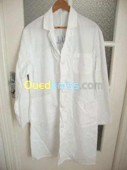 Blouses blanches neuves hommes coton.