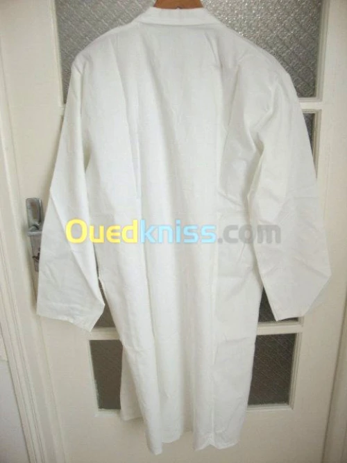 Blouses blanches neuves hommes coton.